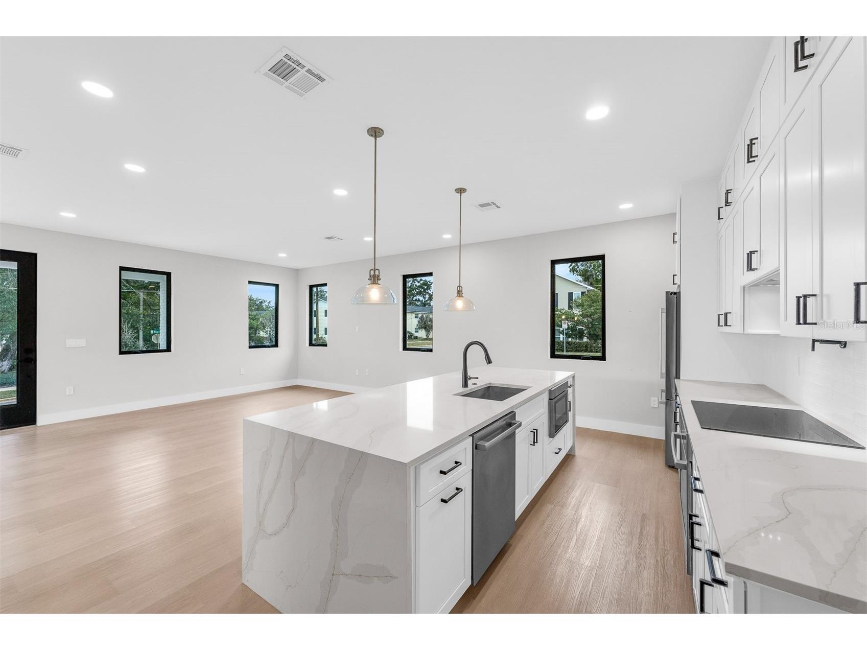 33 S Graham Avenue Orlando FL 32803 O6383356 image8