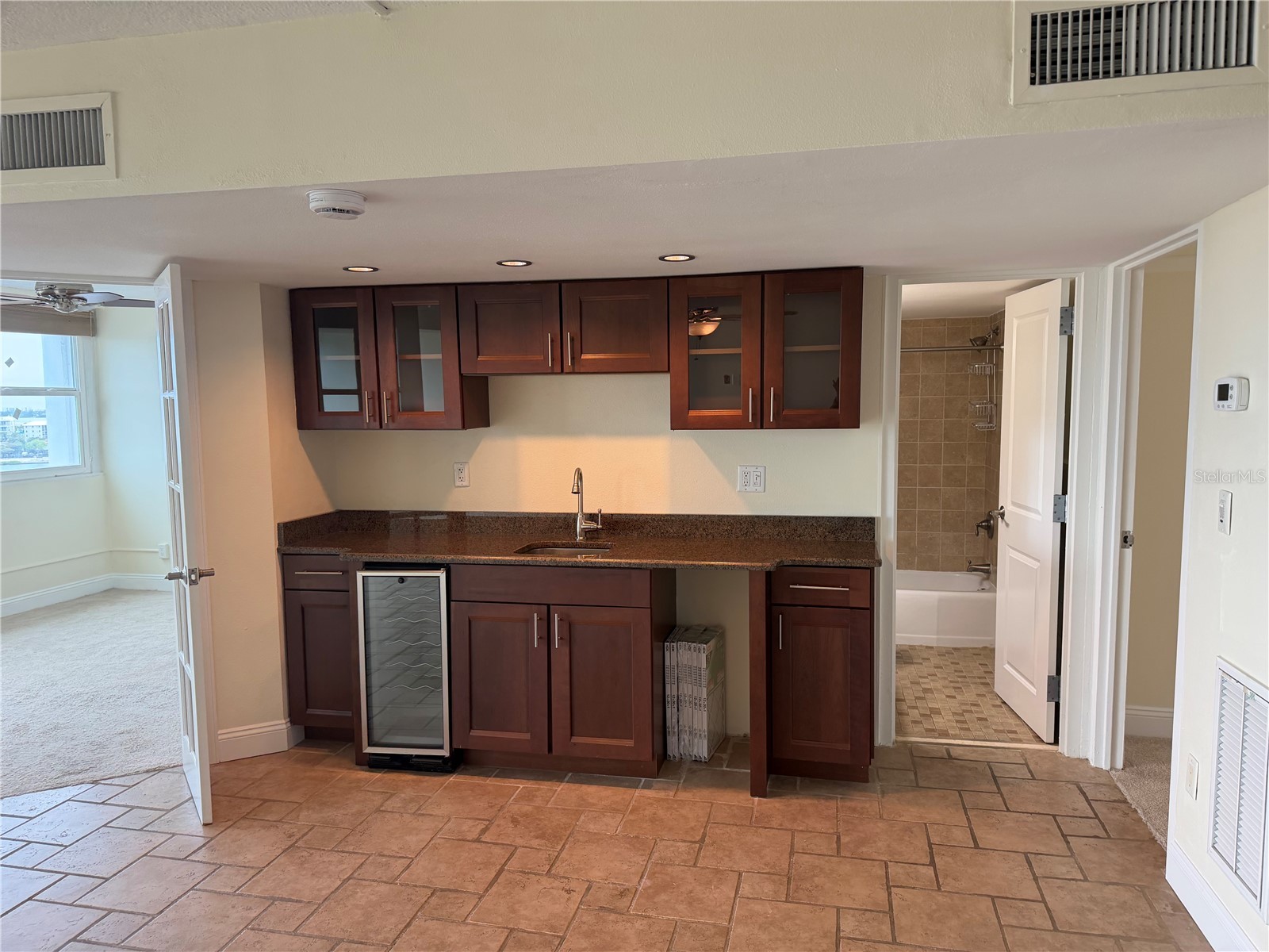 33 S Gulfstream Avenue #1001 Sarasota FL 34236 A4696088 image12