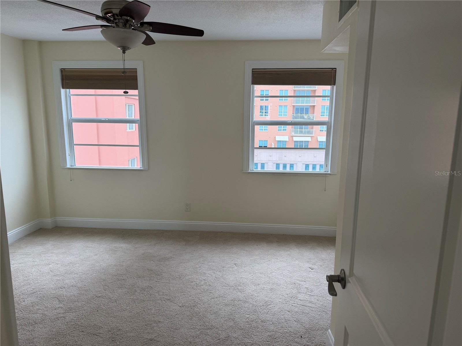 33 S Gulfstream Avenue #1001 Sarasota FL 34236 A4696088 image15