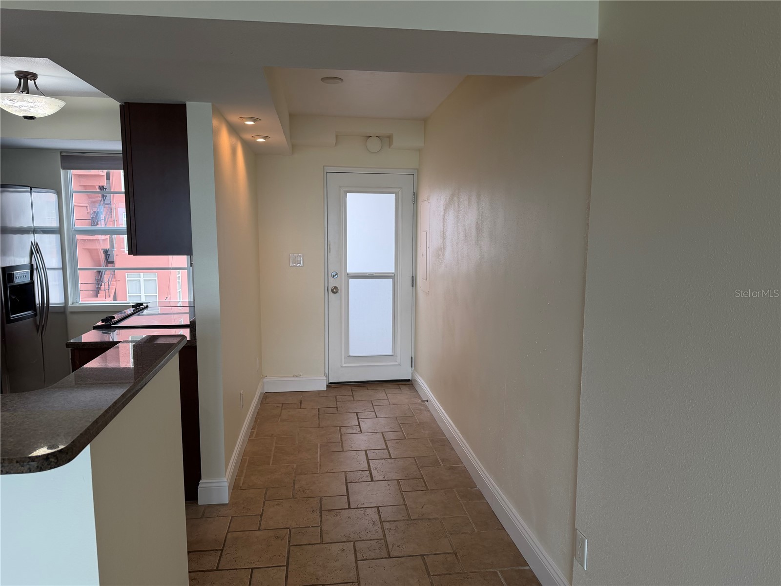 33 S Gulfstream Avenue #1001 Sarasota FL 34236 A4696088 image17