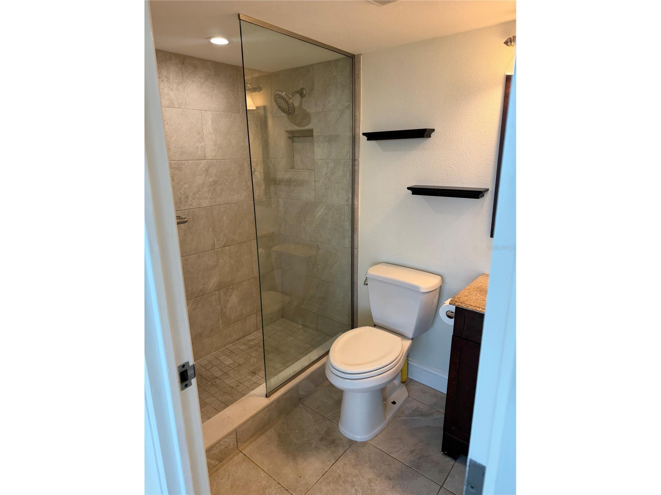33 S Gulfstream Avenue #1001 Sarasota FL 34236 A4696088 image24