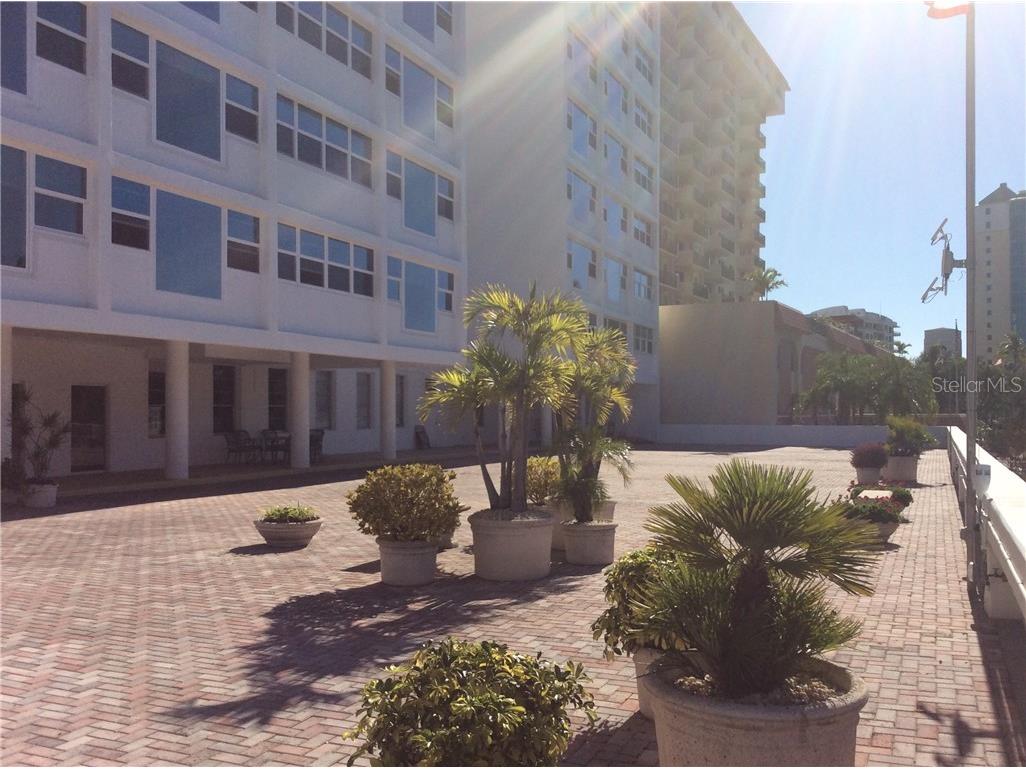 33 S Gulfstream Avenue #1001 Sarasota FL 34236 A4696088 image32