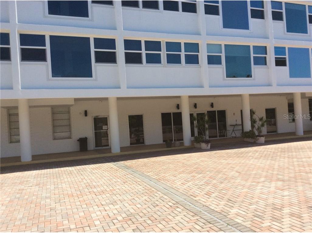33 S Gulfstream Avenue #1001 Sarasota FL 34236 A4696088 image33