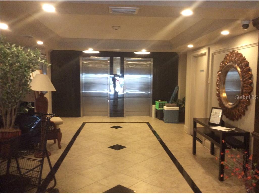 33 S Gulfstream Avenue #1001 Sarasota FL 34236 A4696088 image4