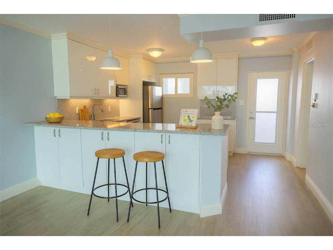 33 S Gulfstream Avenue #307 Sarasota FL 34236 A4671717 image10