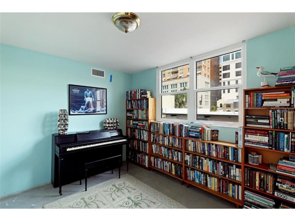 33 S Gulfstream Avenue #307 Sarasota FL 34236 A4671717 image16