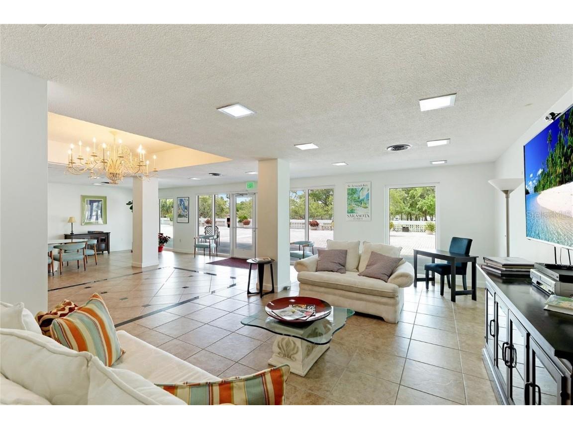 33 S Gulfstream Avenue #307 Sarasota FL 34236 A4671717 image18