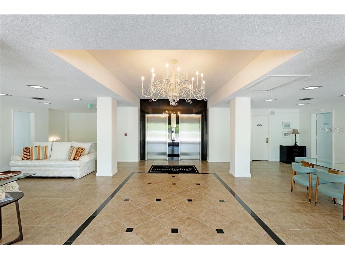 33 S Gulfstream Avenue #307 Sarasota FL 34236 A4671717 image3