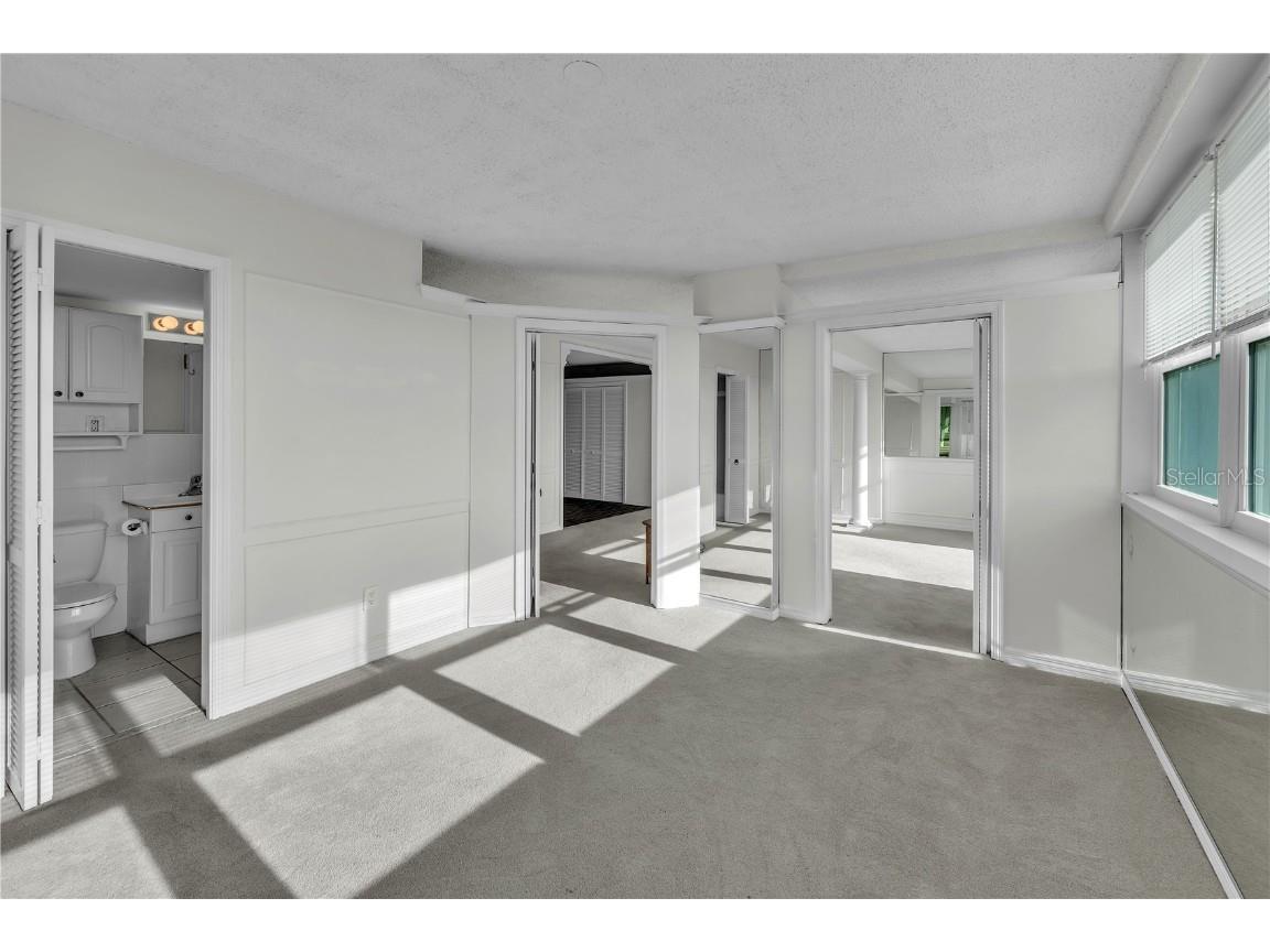 33 S Gulfstream Avenue #401 Sarasota FL 34236 A4674439 image18