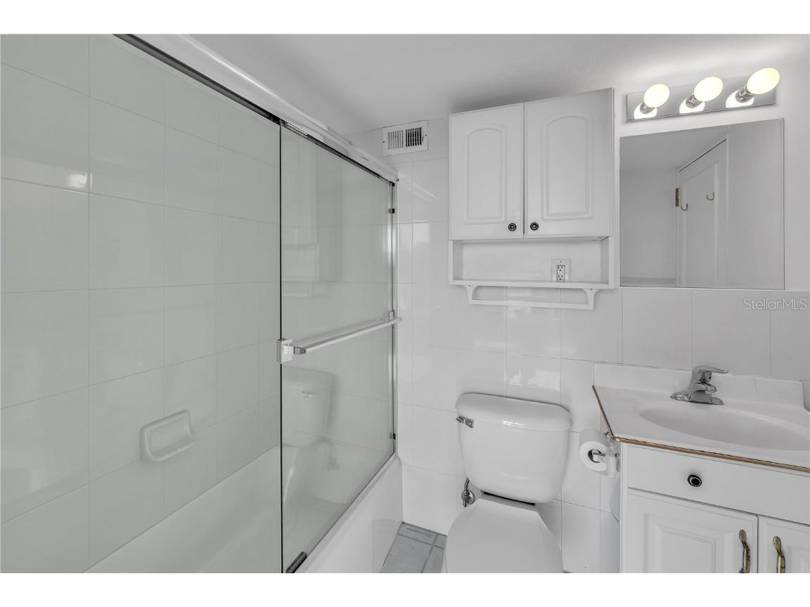 33 S Gulfstream Avenue #401 Sarasota FL 34236 A4674439 image20