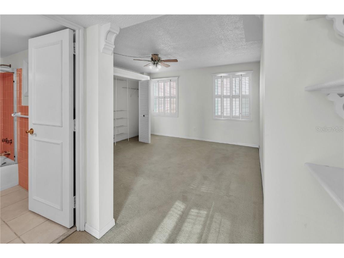 33 S Gulfstream Avenue #401 Sarasota FL 34236 A4674439 image21