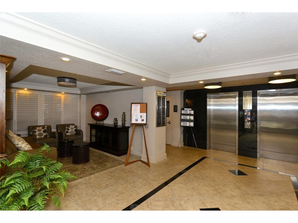 33 S Gulfstream Avenue #401 Sarasota FL 34236 A4674439 image31