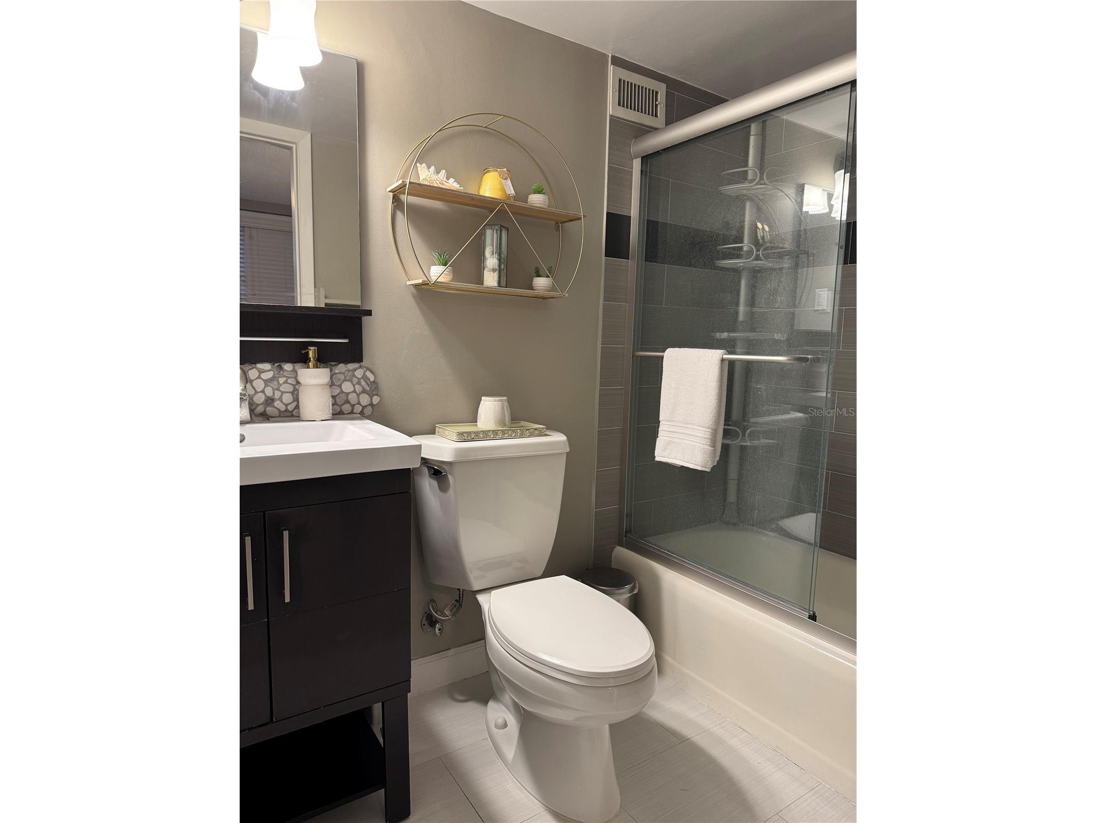 33 S Gulfstream Avenue #409 Sarasota FL 34236 A4692135 image15