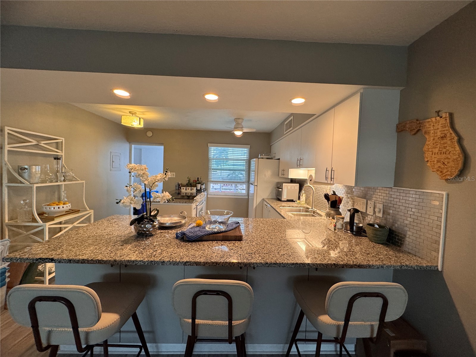 33 S Gulfstream Avenue #409 Sarasota FL 34236 A4692135 image5