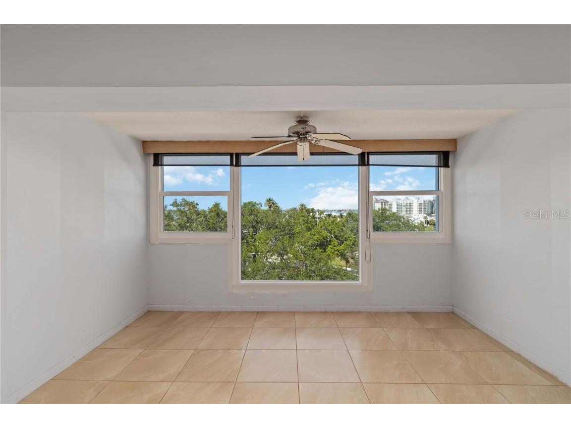 33 S Gulfstream Avenue #502 Sarasota FL 34236 A4652399 image10