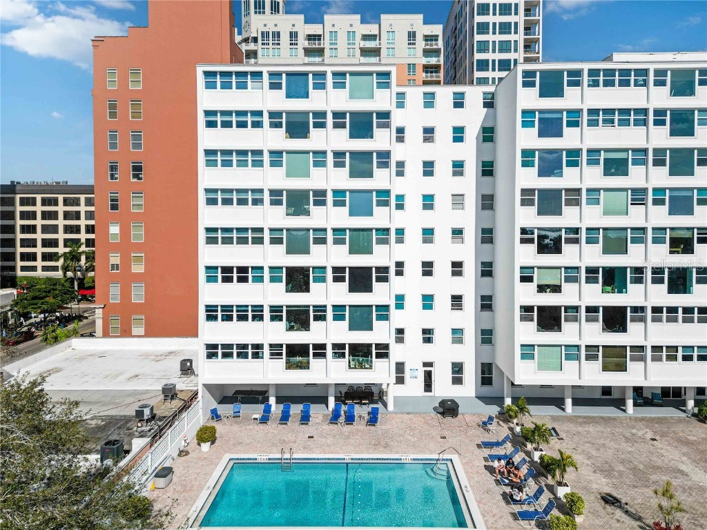 33 S Gulfstream Avenue #502 Sarasota FL 34236 A4652399 image3