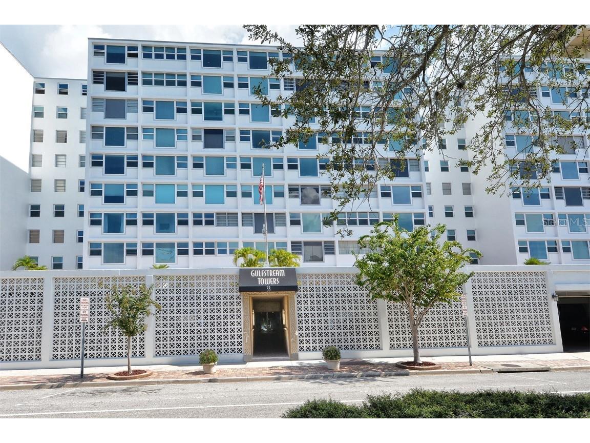 33 S Gulfstream Avenue #704 Sarasota FL 34236 A4617964 image1