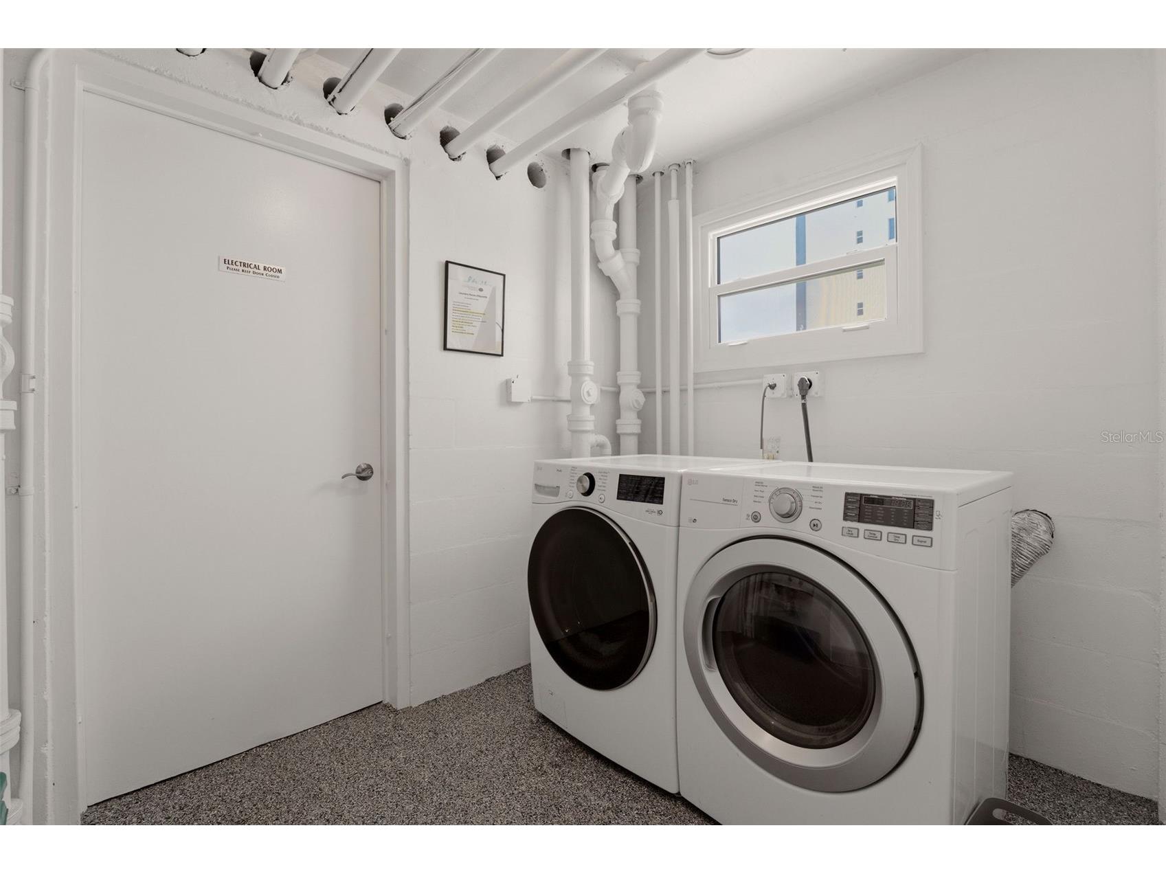33 S Gulfstream Avenue #704 Sarasota FL 34236 A4691764 image25