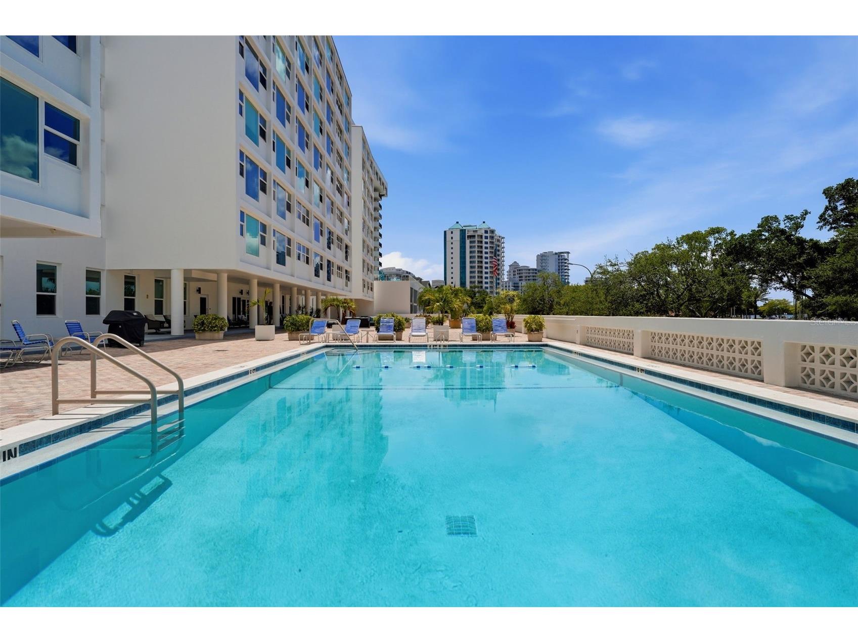 33 S Gulfstream Avenue #704 Sarasota FL 34236 A4691764 image27