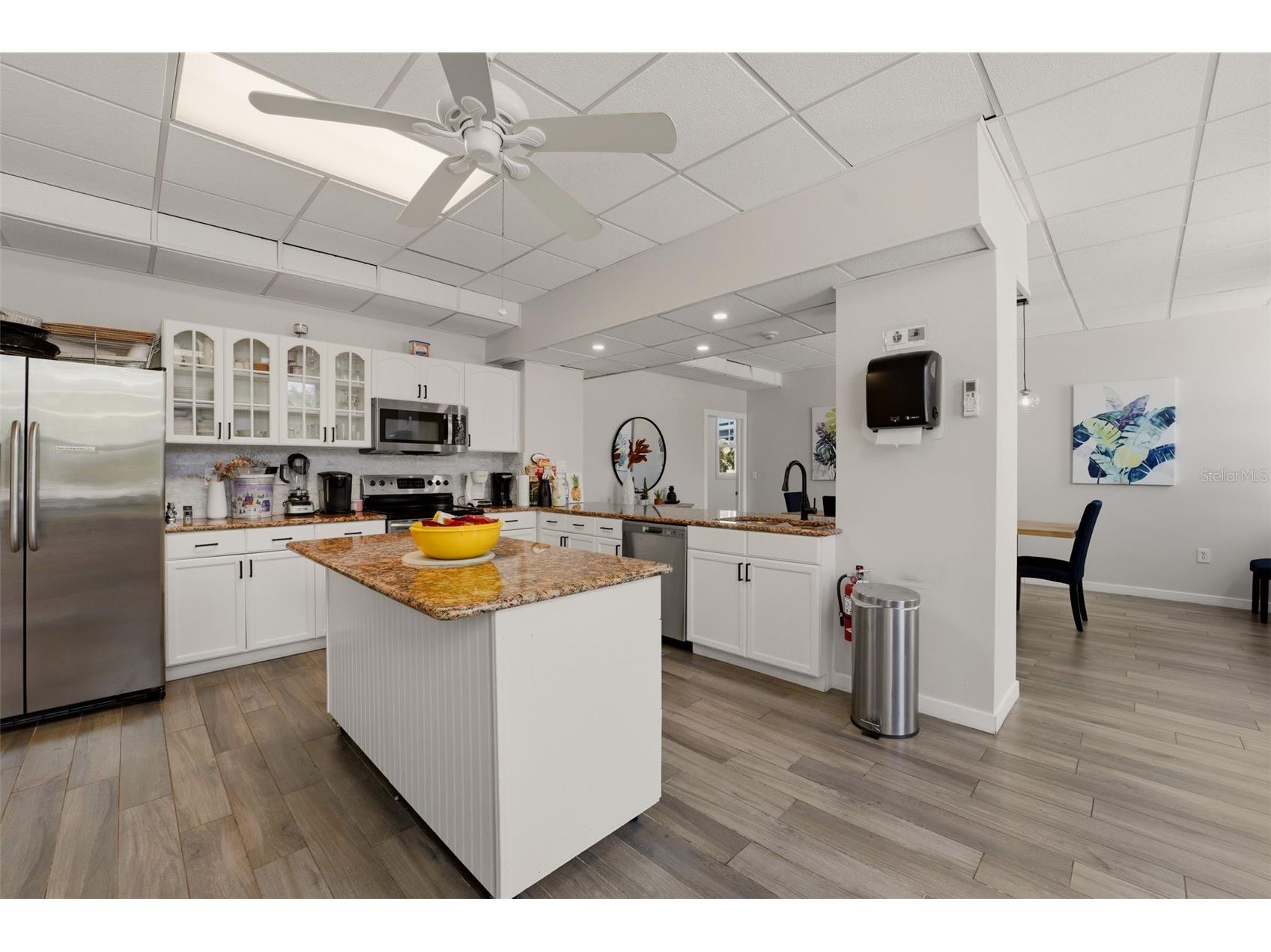 33 S Gulfstream Avenue #704 Sarasota FL 34236 A4691764 image33