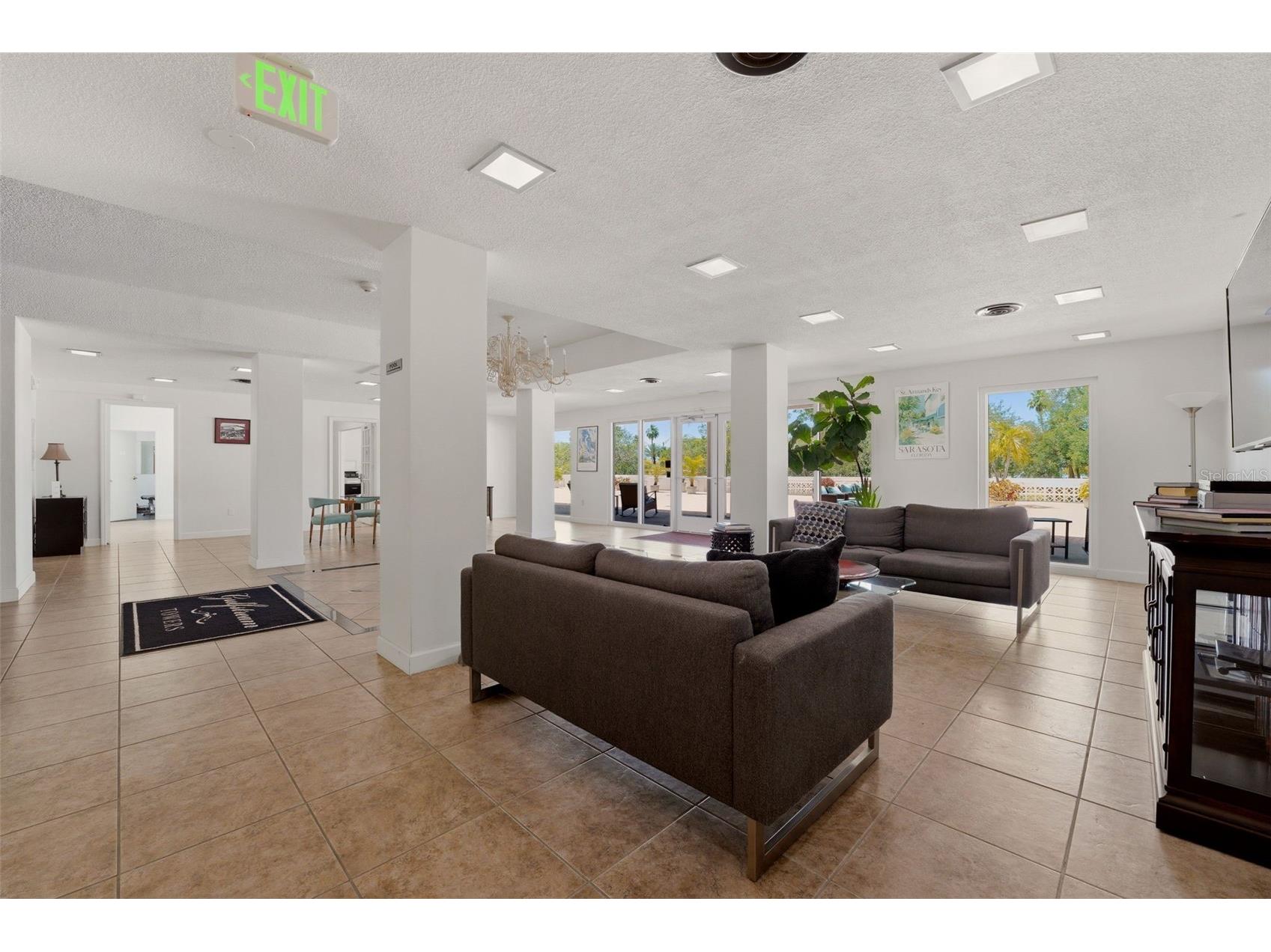 33 S Gulfstream Avenue #704 Sarasota FL 34236 A4691764 image34