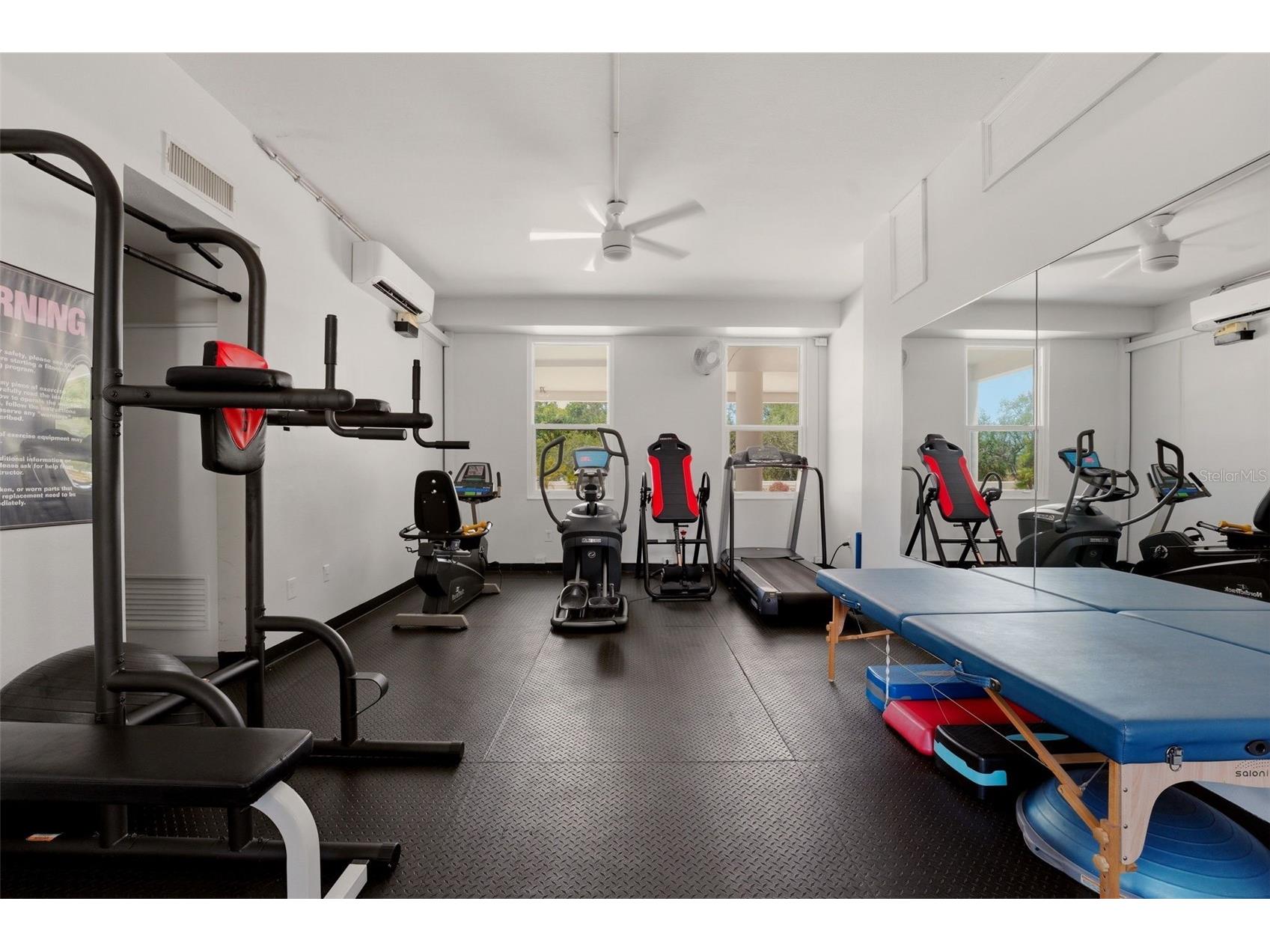 33 S Gulfstream Avenue #704 Sarasota FL 34236 A4691764 image39