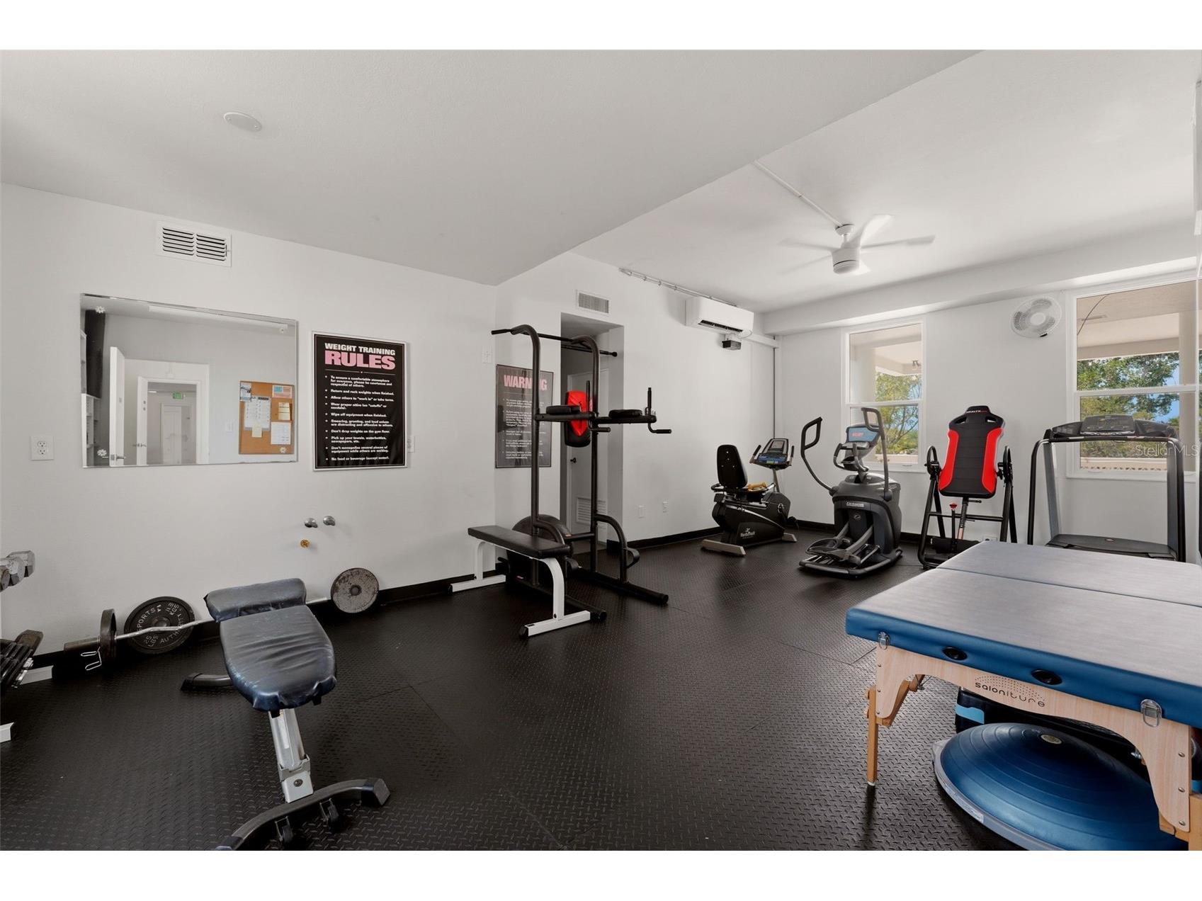 33 S Gulfstream Avenue #704 Sarasota FL 34236 A4691764 image40