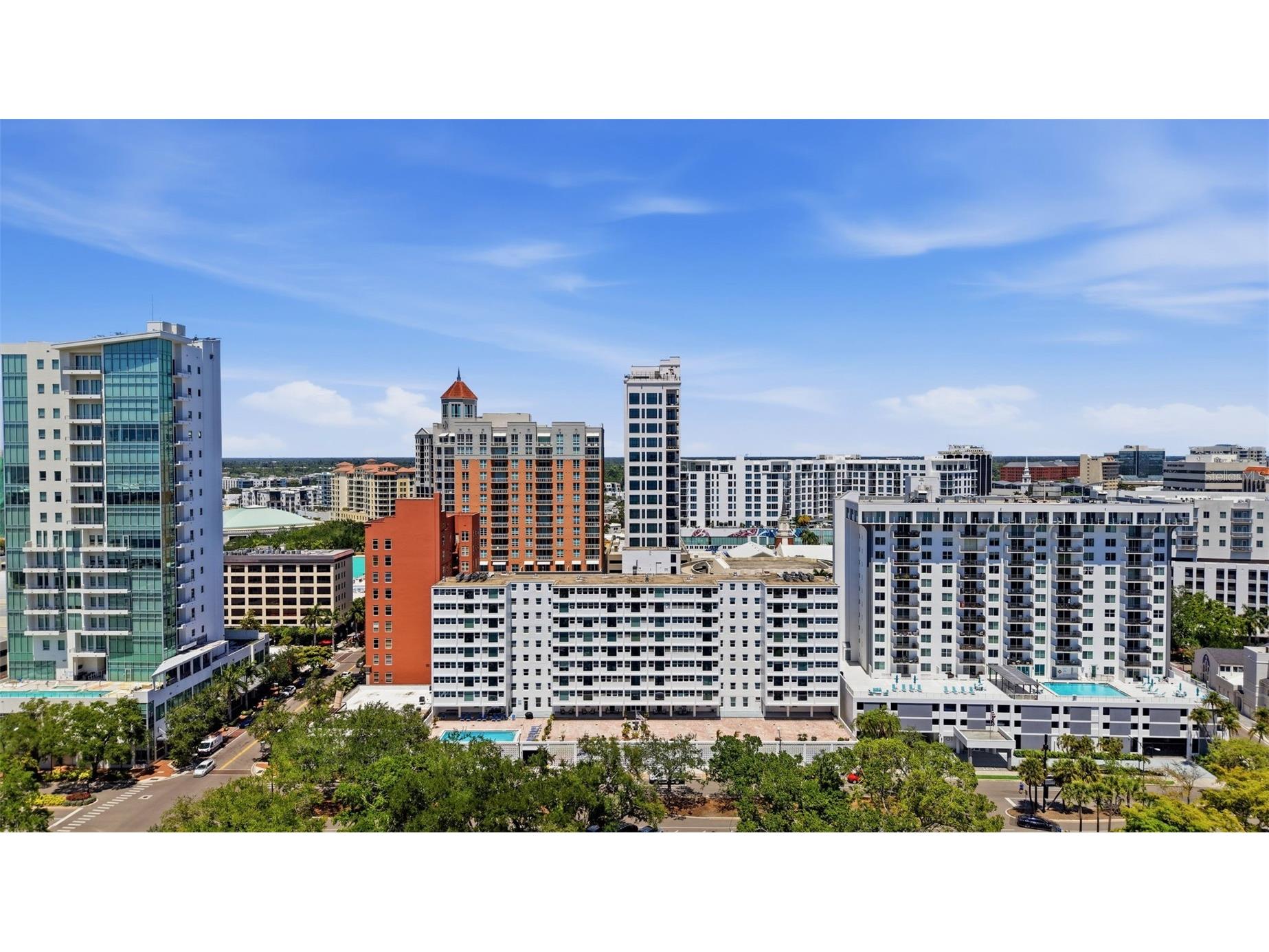 33 S Gulfstream Avenue #704 Sarasota FL 34236 A4691764 image48
