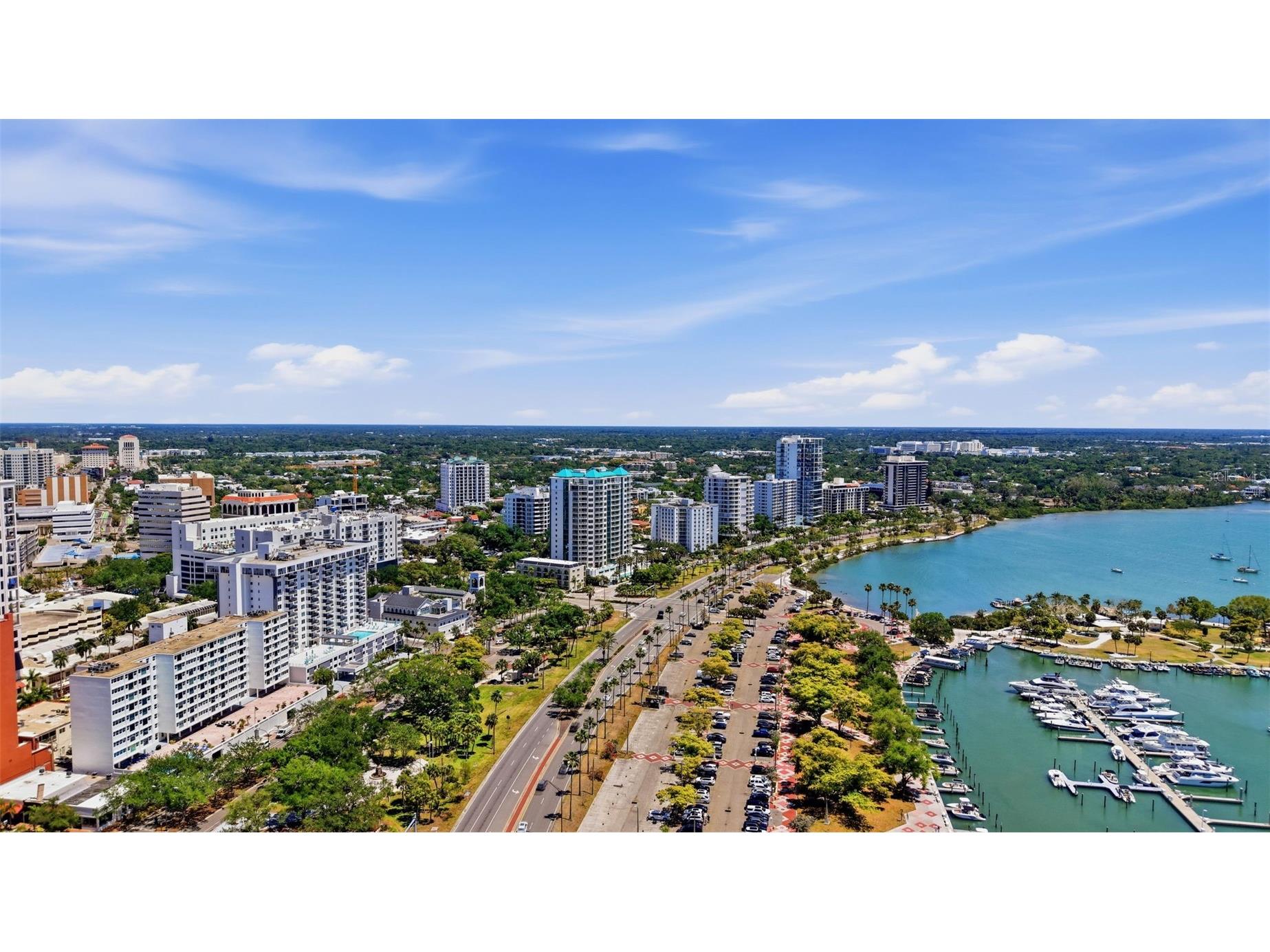 33 S Gulfstream Avenue #704 Sarasota FL 34236 A4691764 image54
