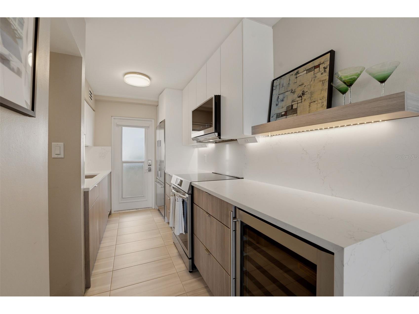 33 S Gulfstream Avenue #704 Sarasota FL 34236 A4691764 image6