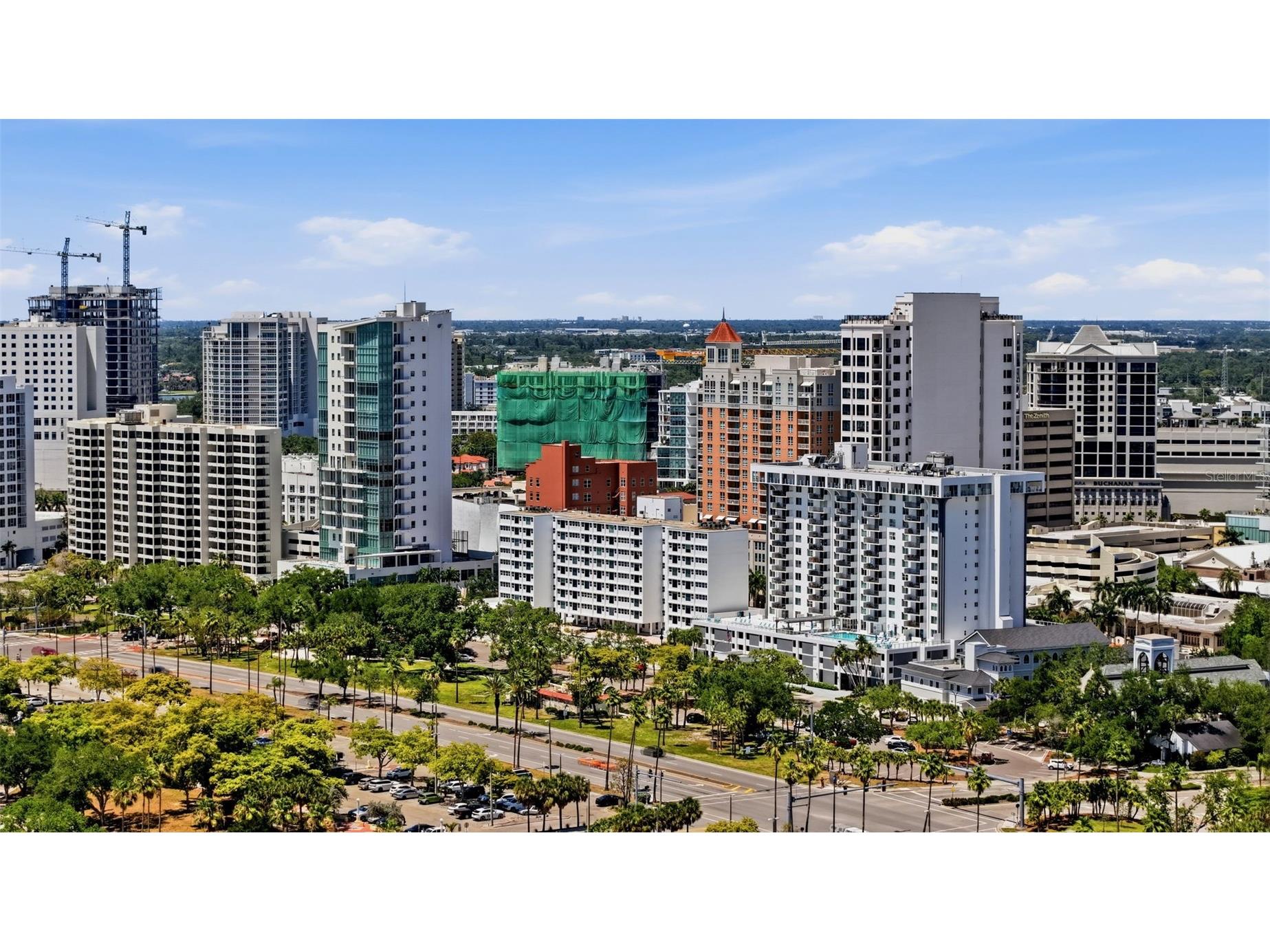 33 S Gulfstream Avenue #704 Sarasota FL 34236 A4691764 image60