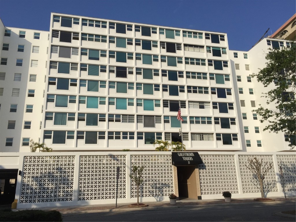 33 S Gulfstream Avenue #704A Sarasota FL 34236 A4599850 image1