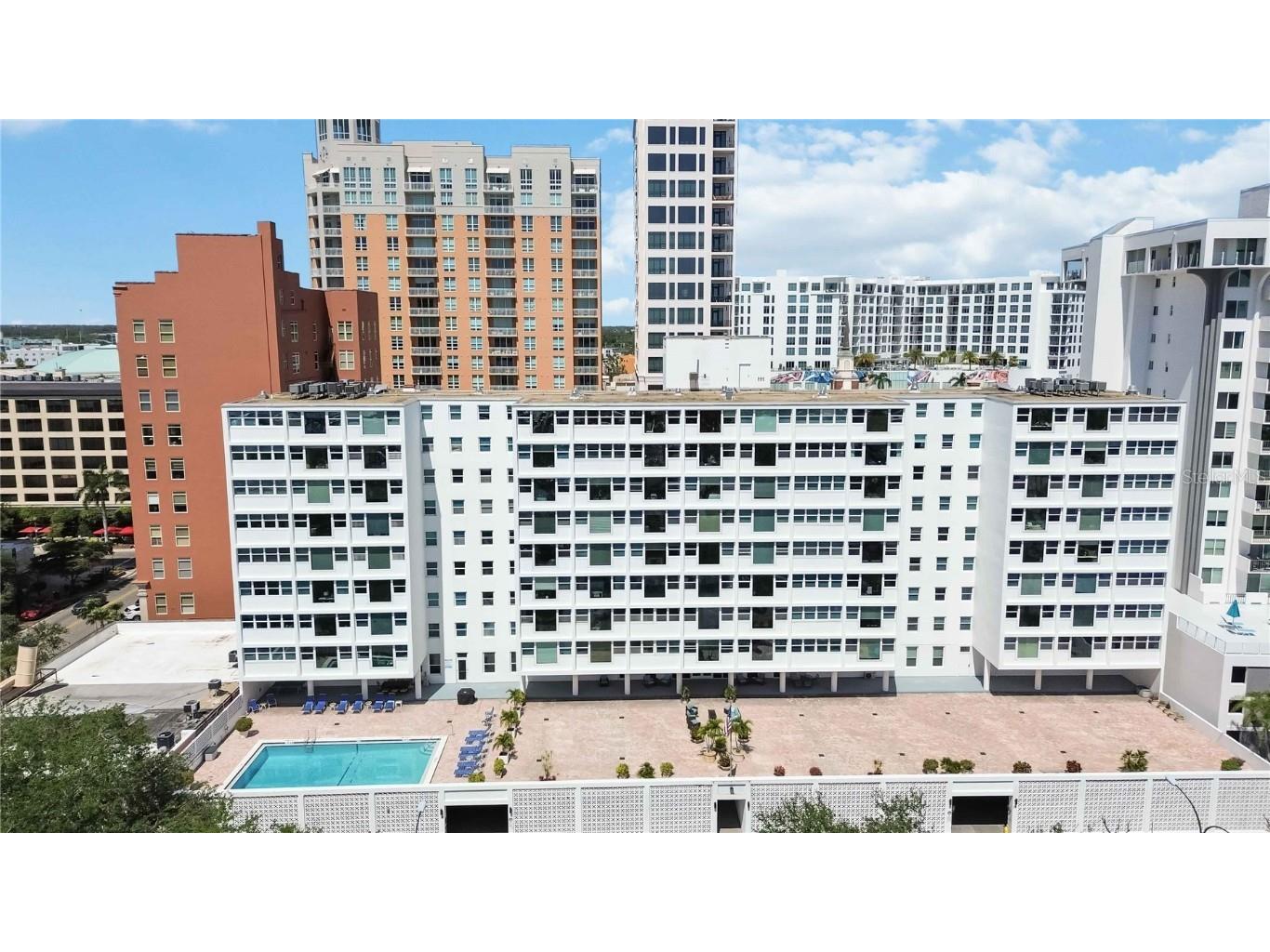 33 S Gulfstream Avenue #905 Sarasota FL 34236 A4648933 image22