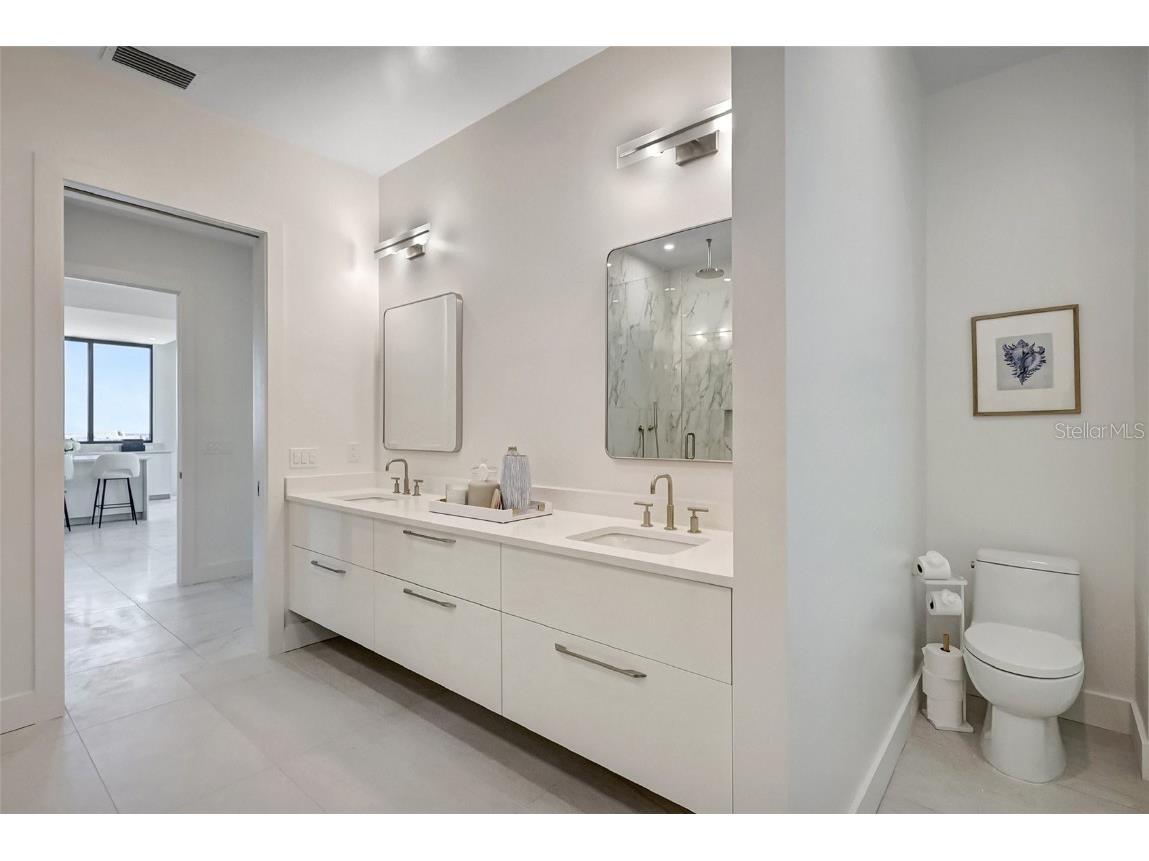 33 S Palm Avenue #1101 Sarasota FL 34236 A4653446 image19