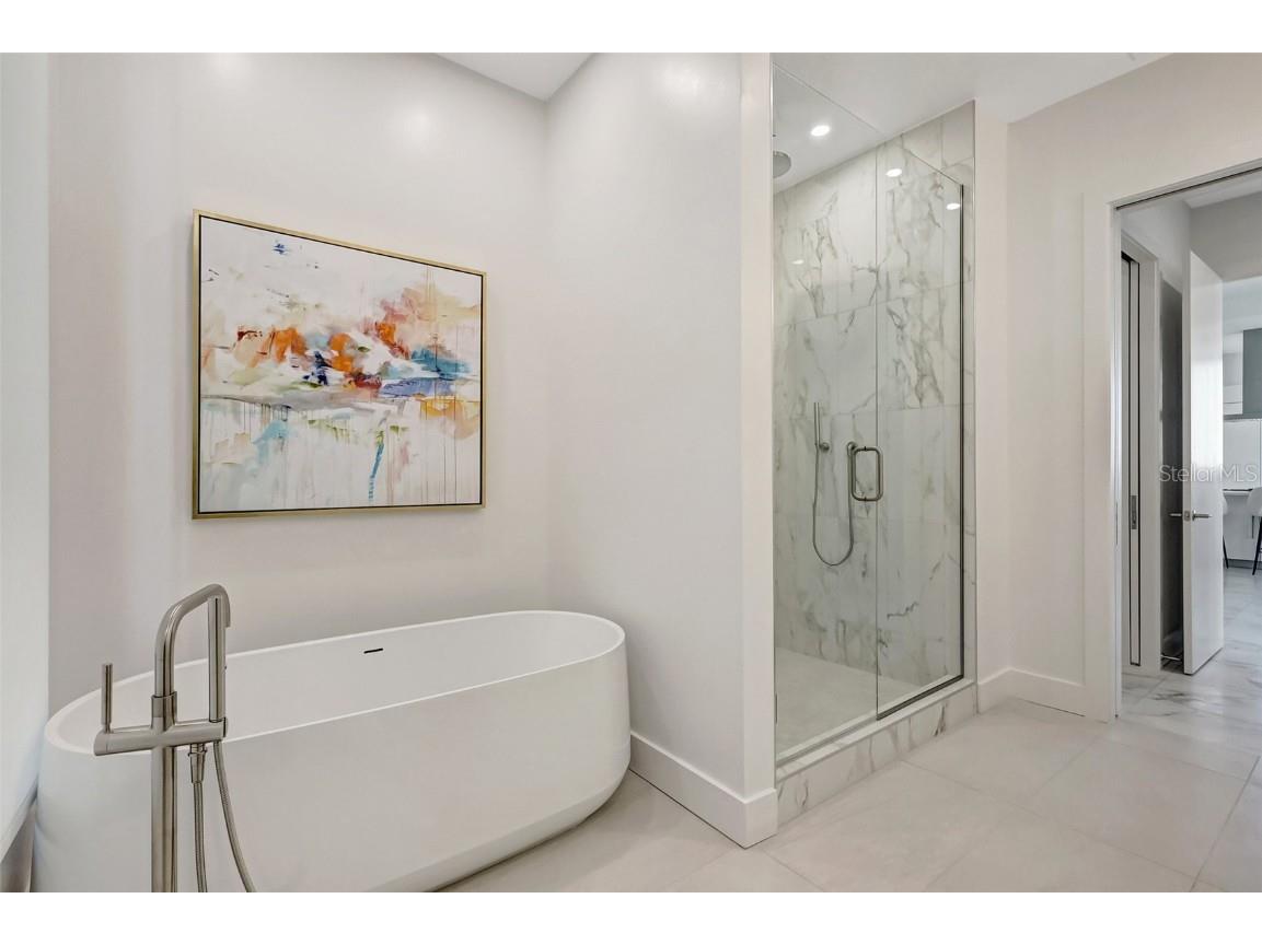 33 S Palm Avenue #1101 Sarasota FL 34236 A4653446 image20