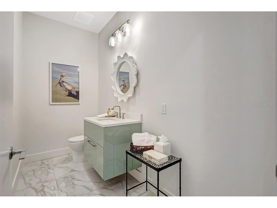 33 S Palm Avenue #1101 Sarasota FL 34236 A4653446 image34