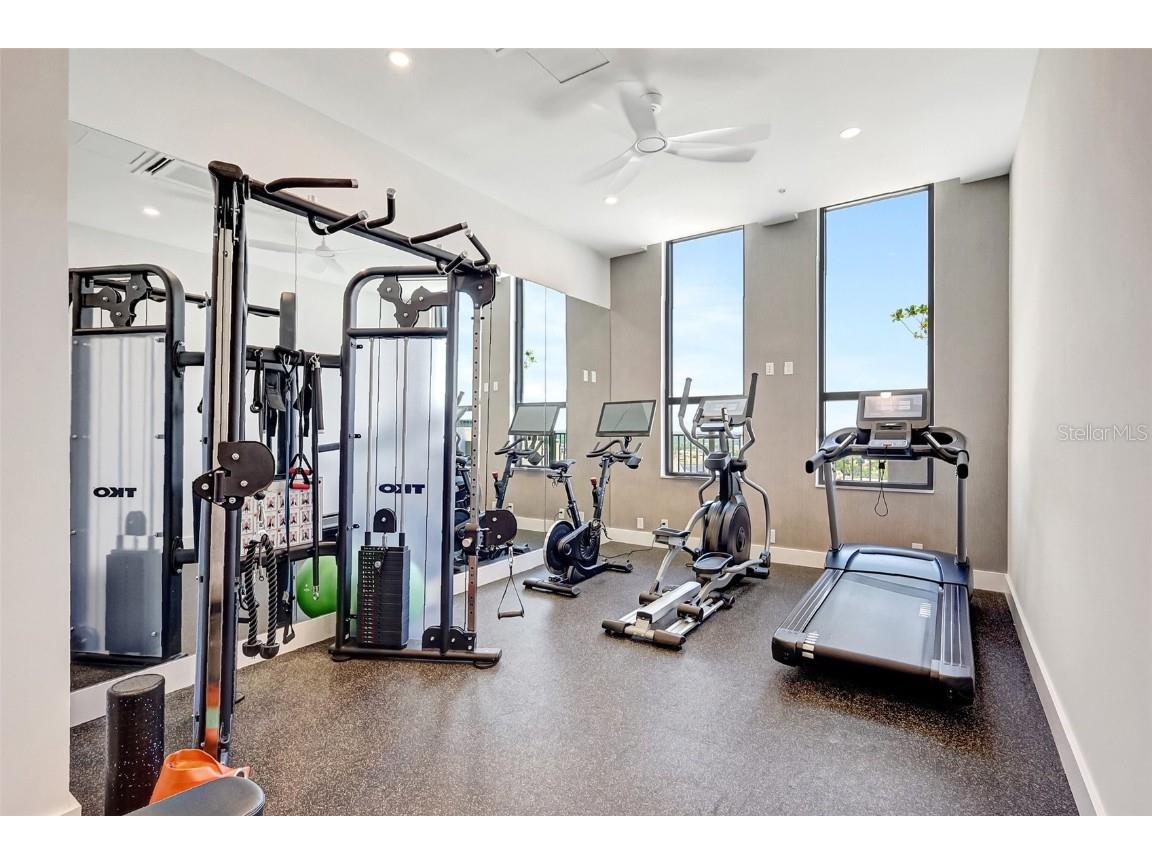 33 S Palm Avenue #1101 Sarasota FL 34236 A4653446 image40