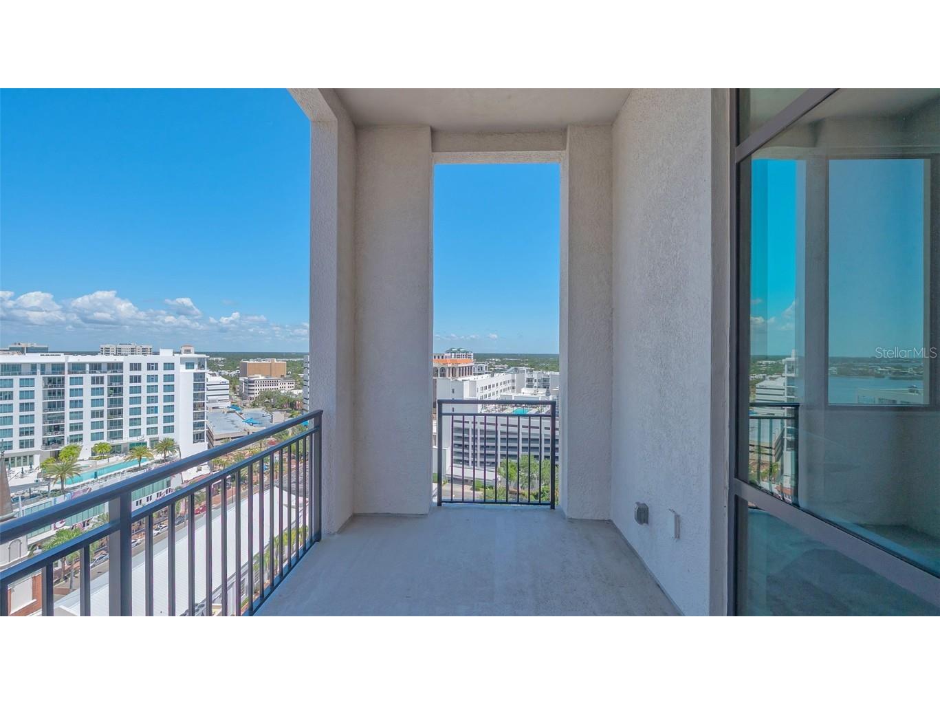 33 S Palm Avenue #1303 Sarasota FL 34236 A4652537 image17