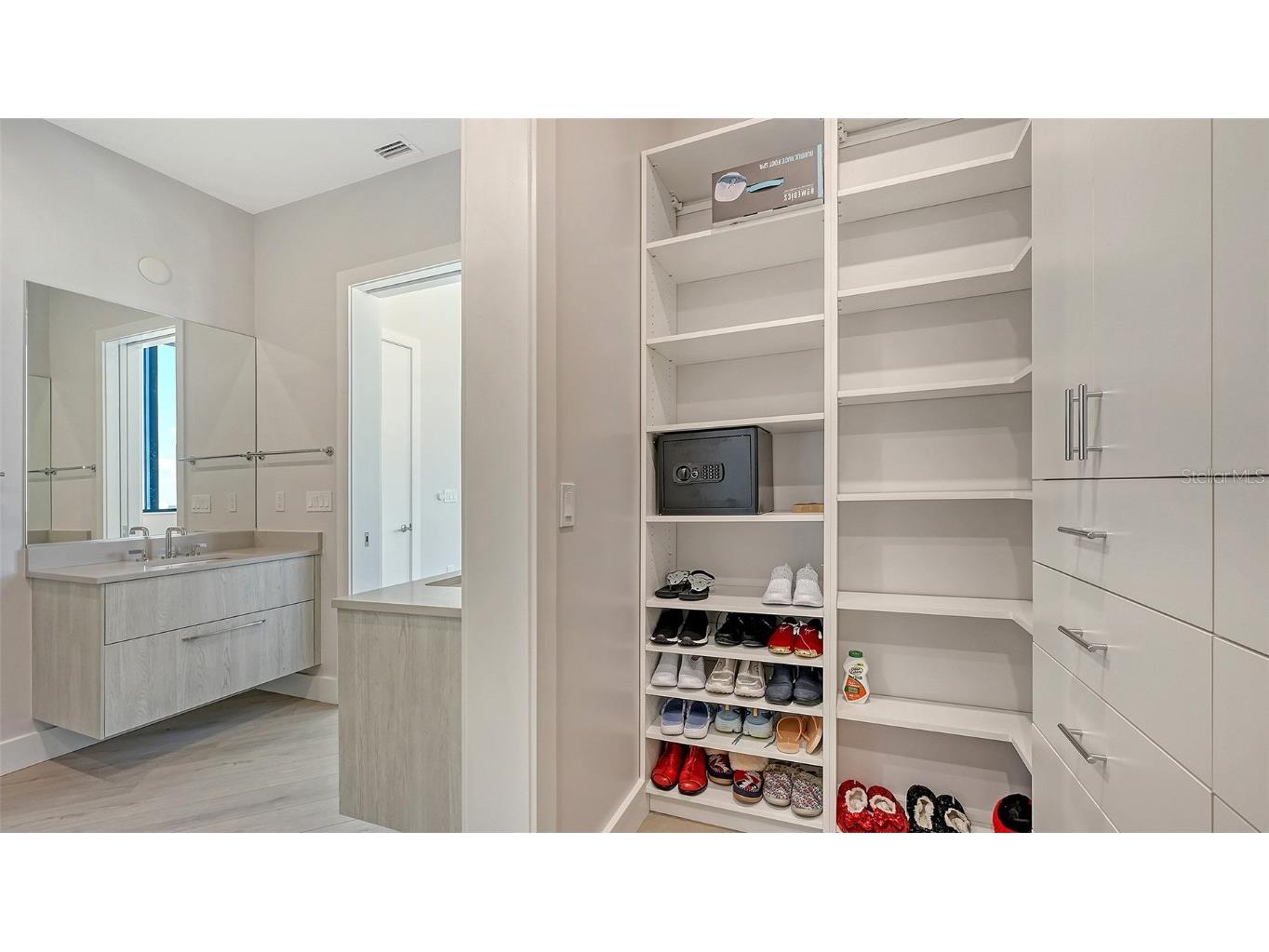 33 S Palm Avenue #1303 Sarasota FL 34236 A4652537 image42