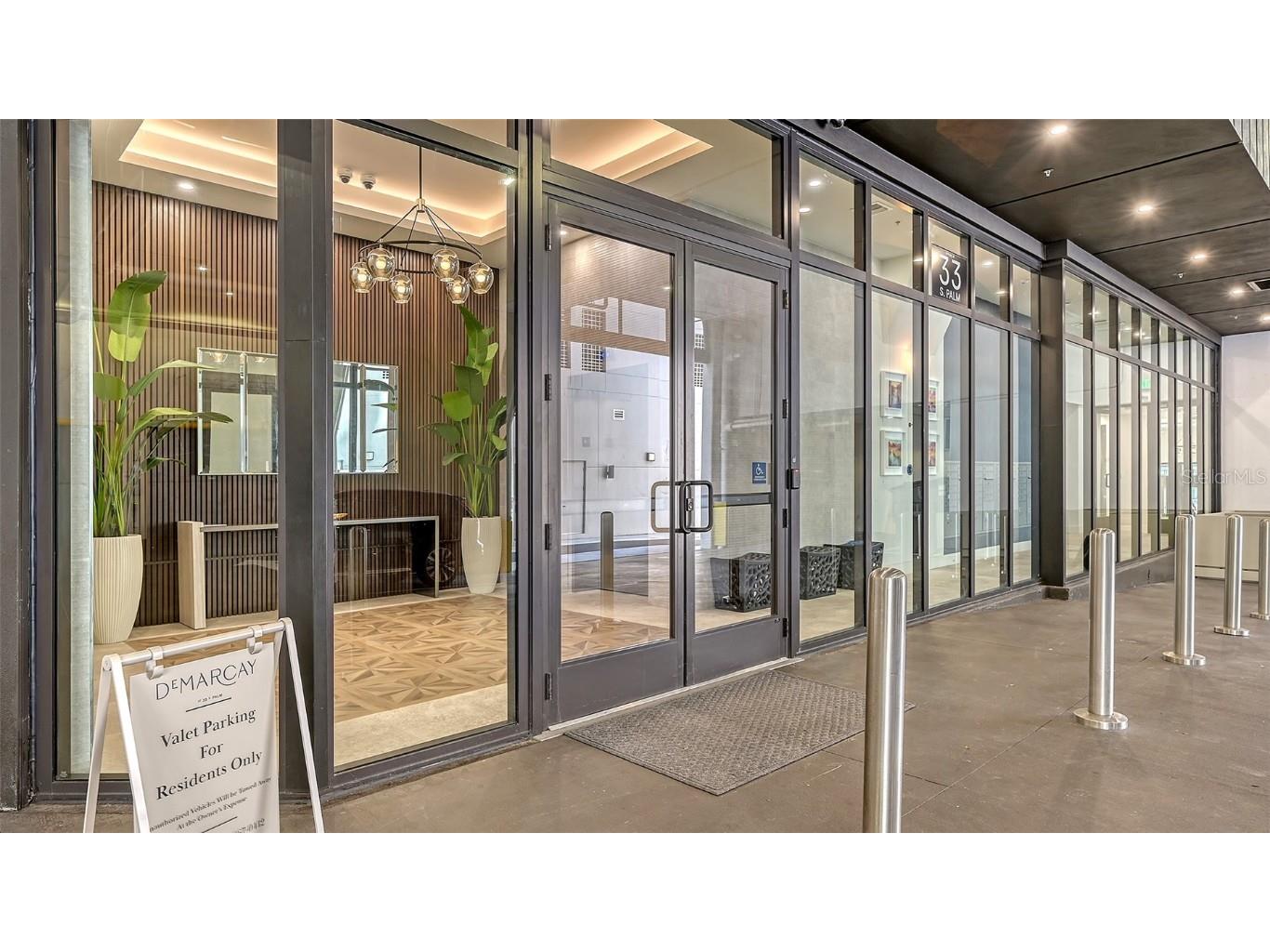 33 S Palm Avenue #1303 Sarasota FL 34236 A4652537 image51