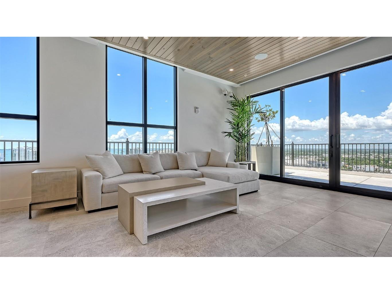 33 S Palm Avenue #1303 Sarasota FL 34236 A4652537 image63