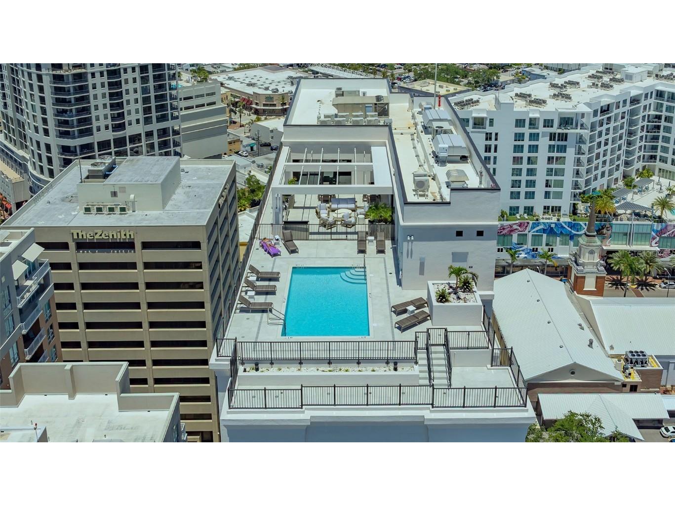 33 S Palm Avenue #1303 Sarasota FL 34236 A4652537 image84