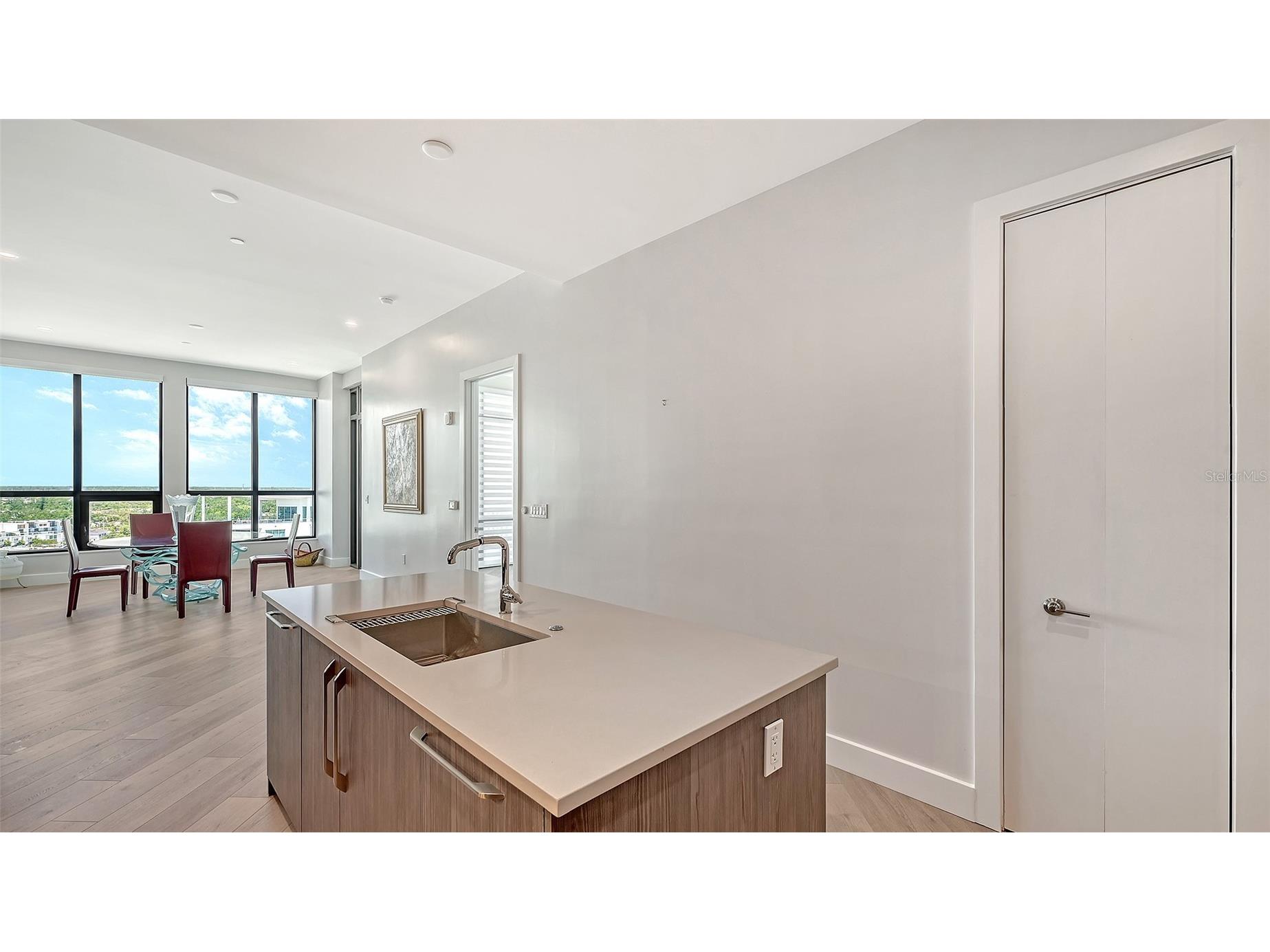 33 S Palm Avenue #1303 Sarasota FL 34236 A4688456 image10