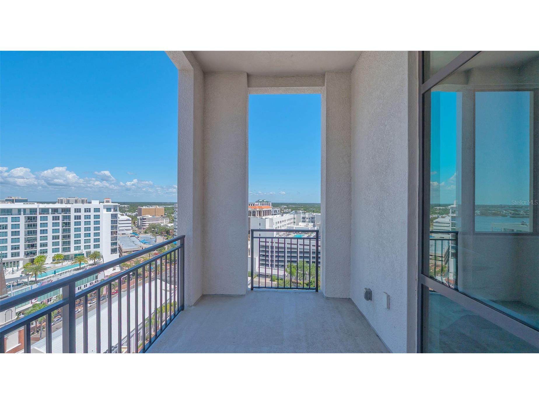 33 S Palm Avenue #1303 Sarasota FL 34236 A4688456 image17