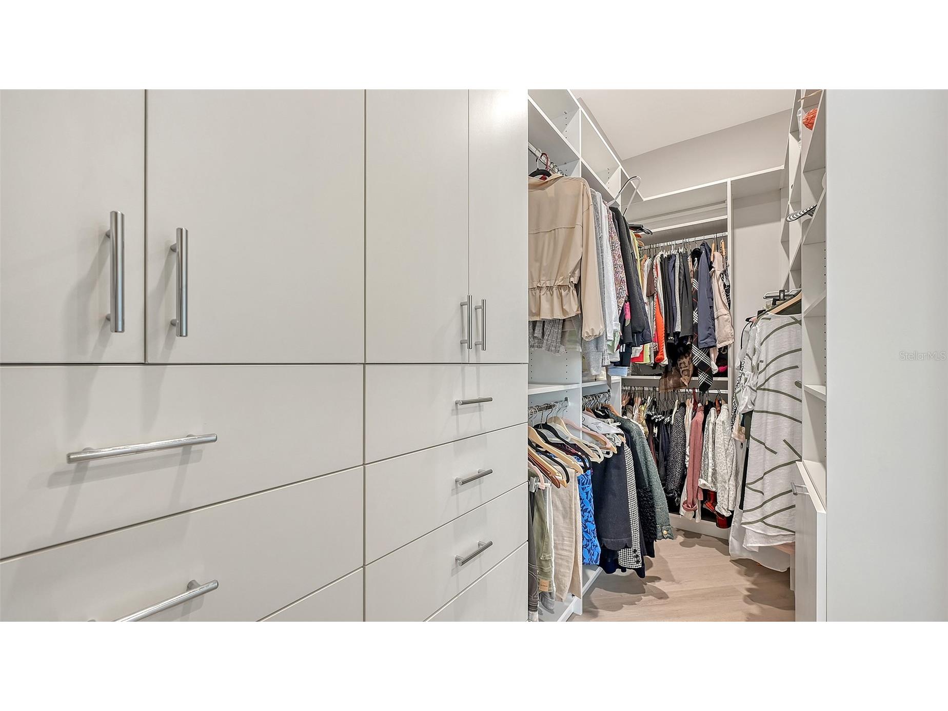 33 S Palm Avenue #1303 Sarasota FL 34236 A4688456 image41