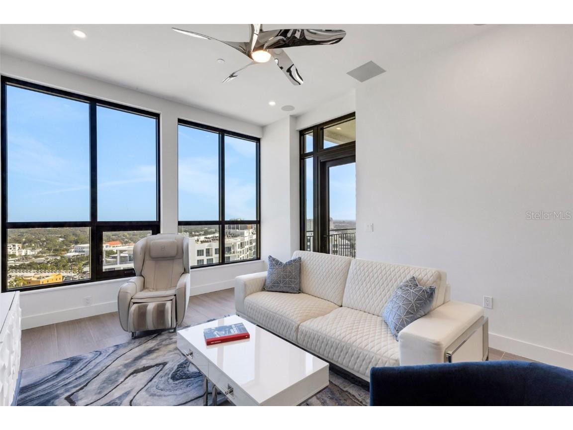 33 S Palm Avenue #1503 Sarasota FL 34236 A4674241 image18