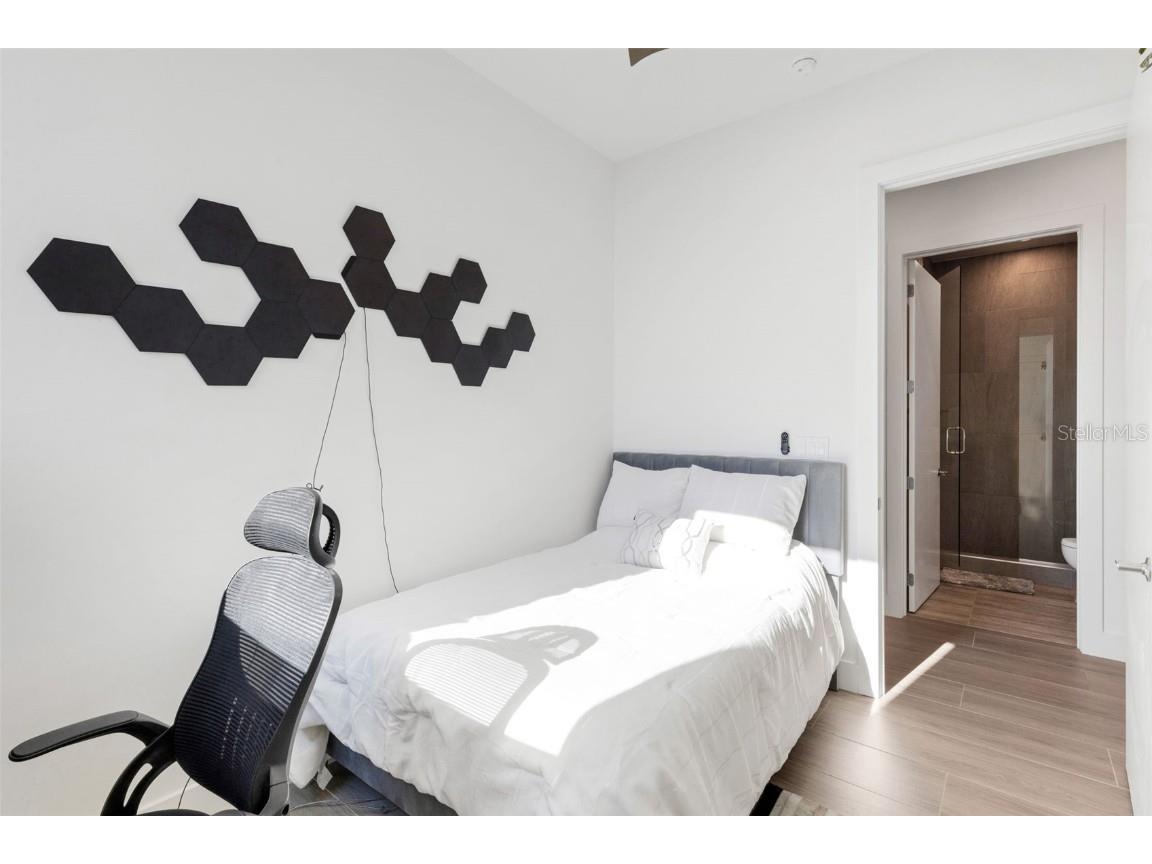 33 S Palm Avenue #1503 Sarasota FL 34236 A4674241 image31