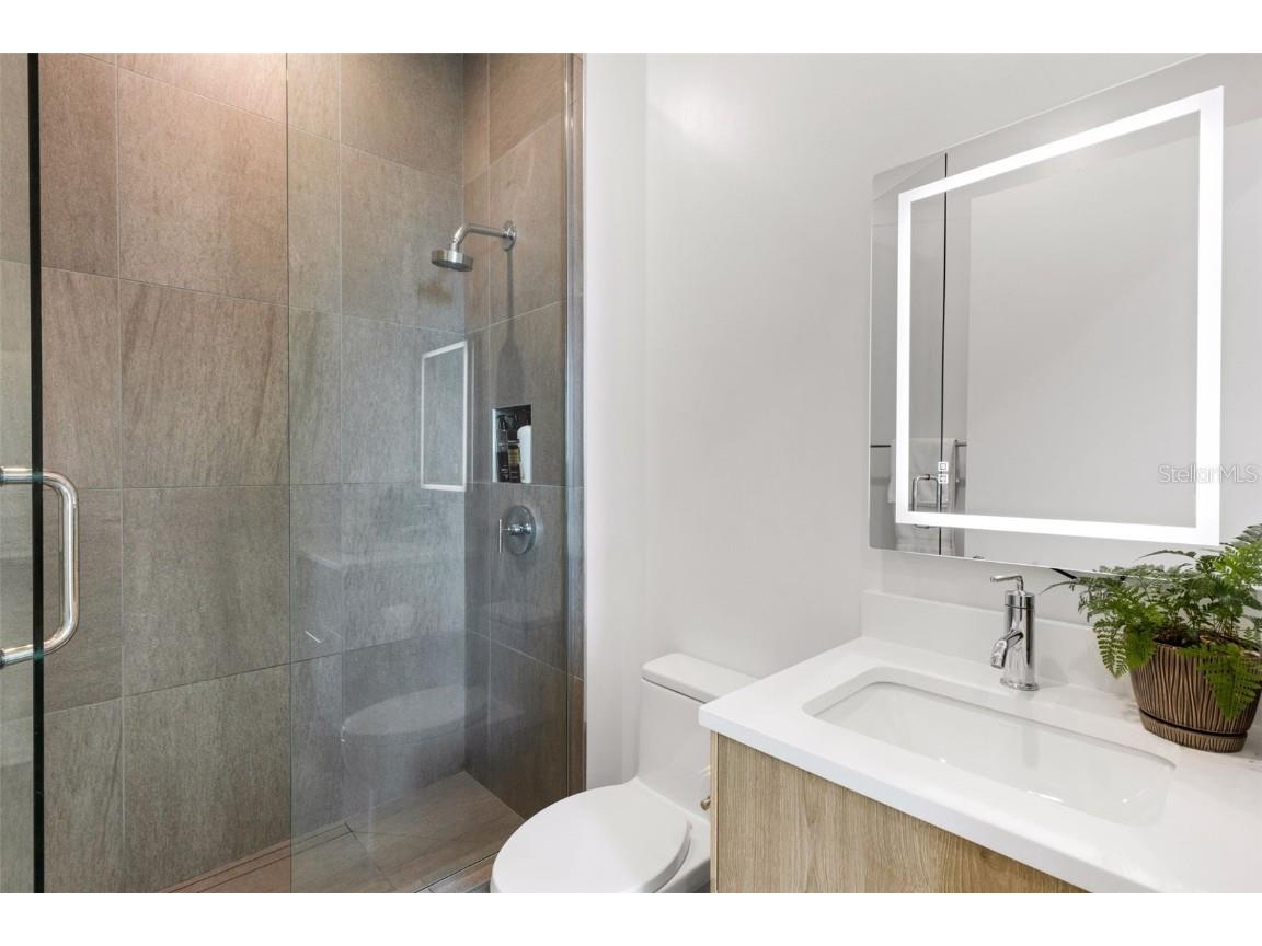 33 S Palm Avenue #1503 Sarasota FL 34236 A4674241 image33