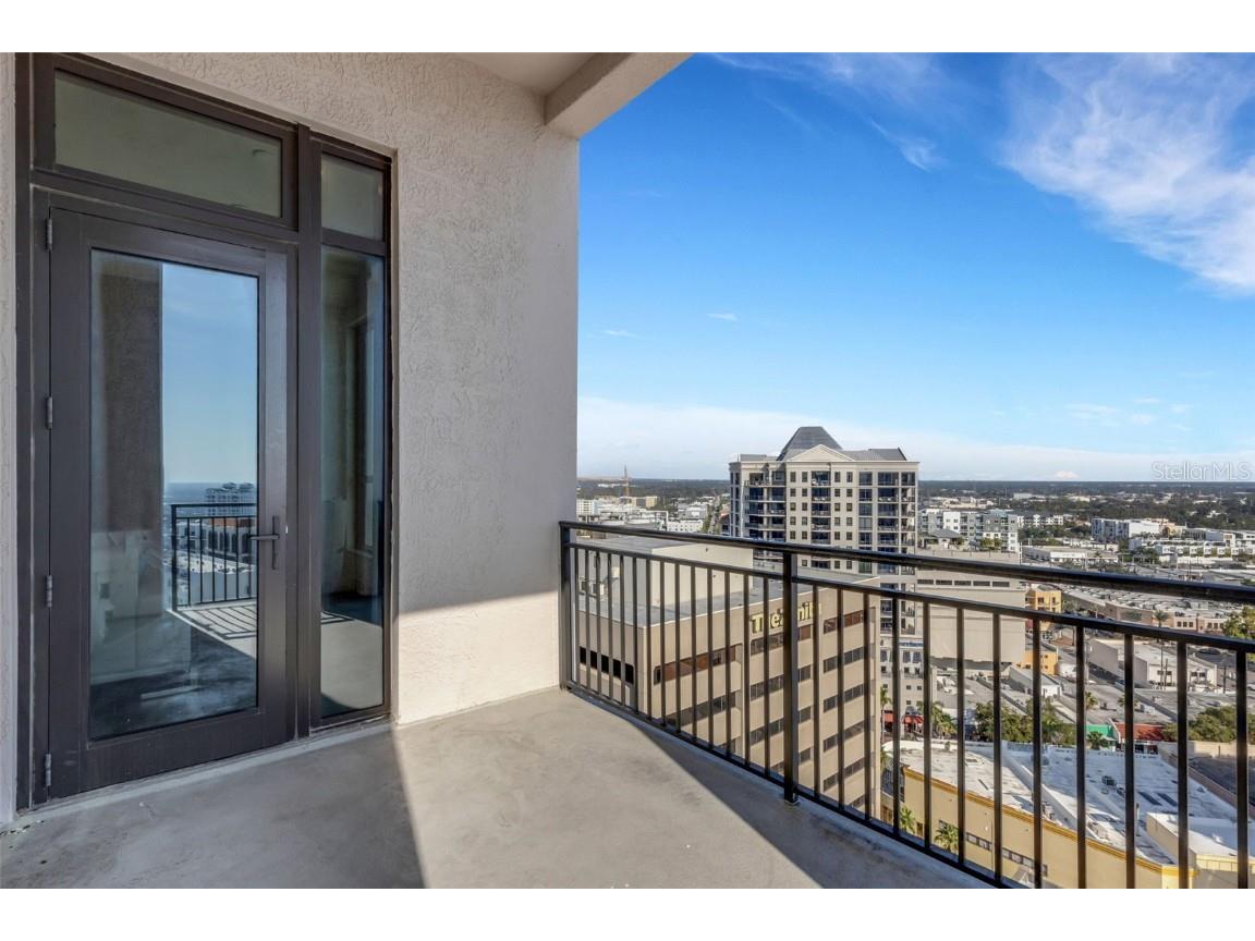 33 S Palm Avenue #1503 Sarasota FL 34236 A4674241 image36