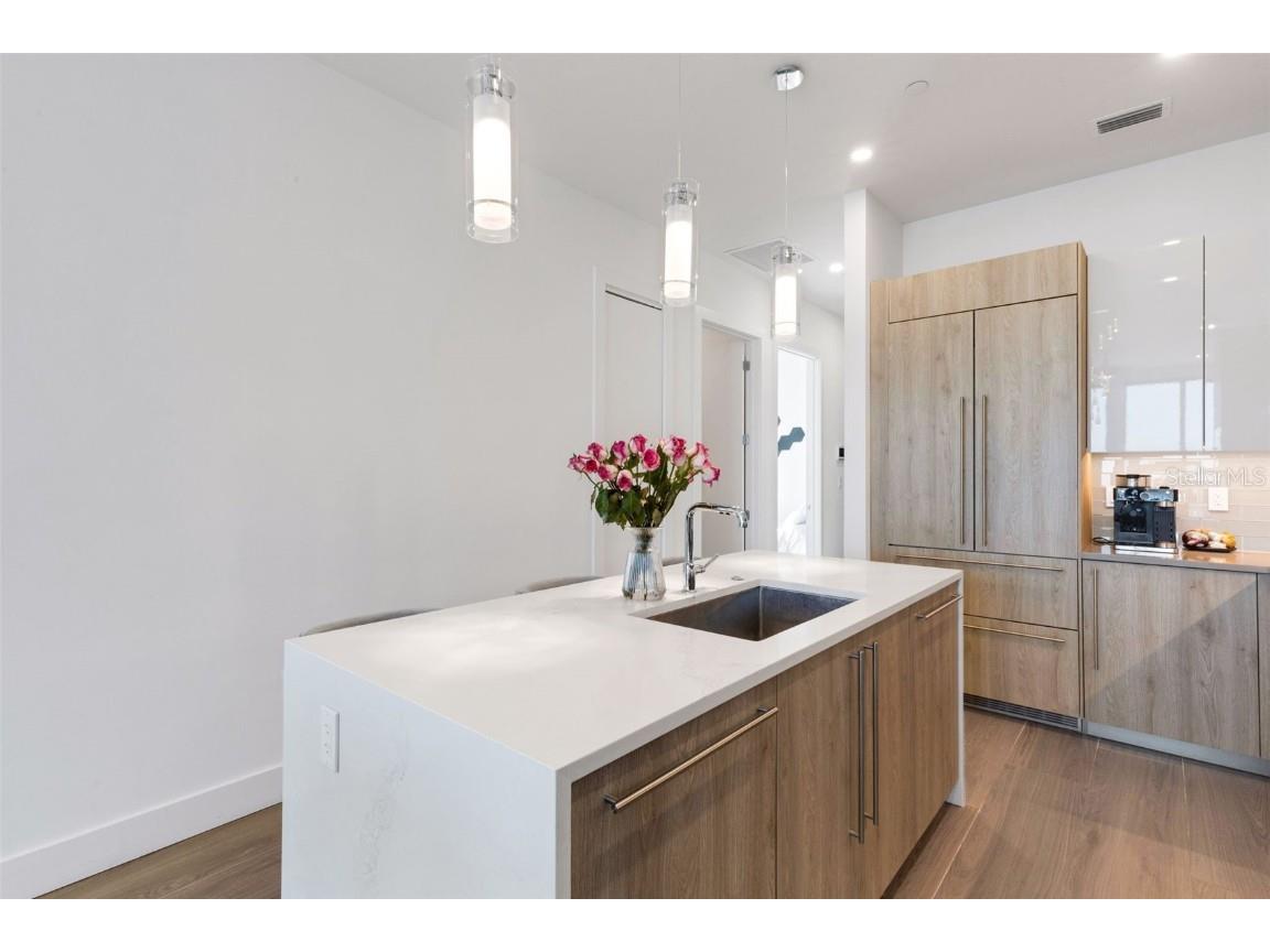 33 S Palm Avenue #1503 Sarasota FL 34236 A4674241 image5